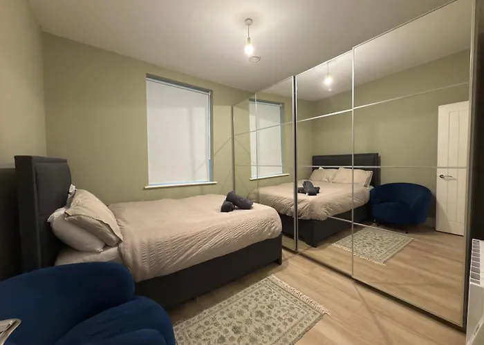 West London Luxury Oasis, Ealing Broadway - Best Location!!!
